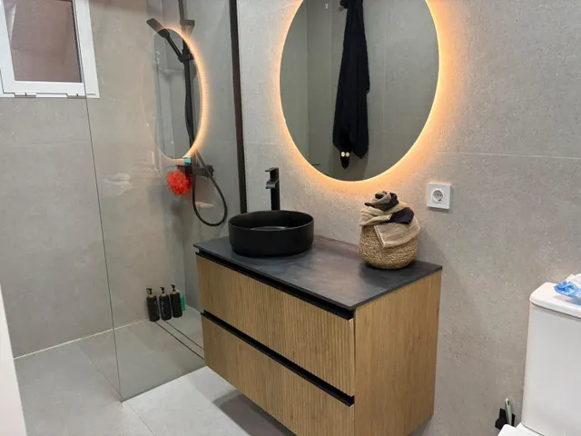Te ofrecemos este bonito piso de 2 habitaciones y vestidor en bloque con ascensor recién reformado! — 15
