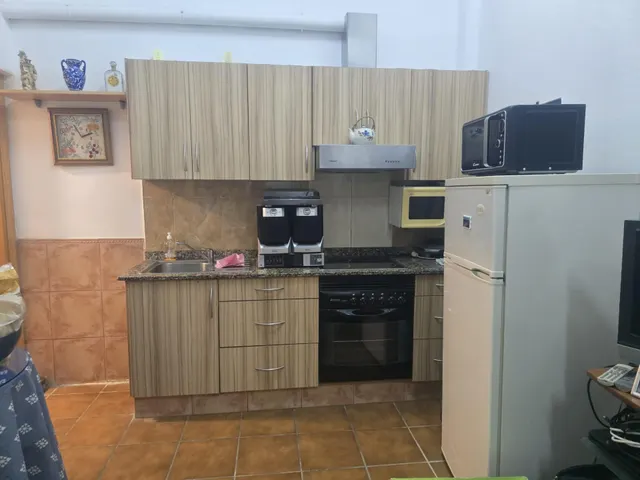LEER ANUCIO BAJOS FALTA CAMBIAR EL USO - foto 2