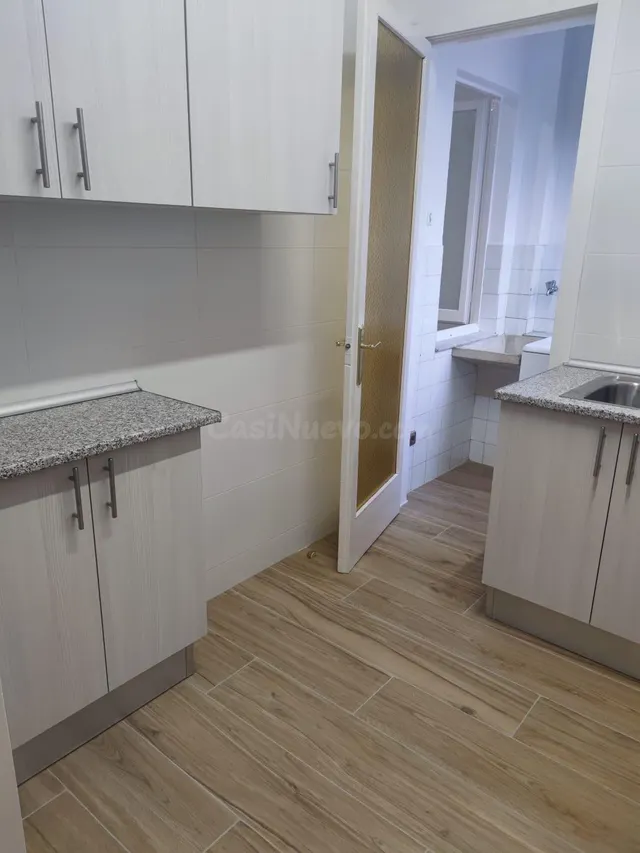 Gran piso en el centro de Manresa, 3 habitaciones y trastero - foto 3