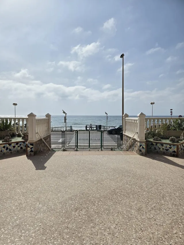 PRECIOSA VIVIENDA FRENTE AL MAR, UN SUEÑO A SU ALCANCE — 26