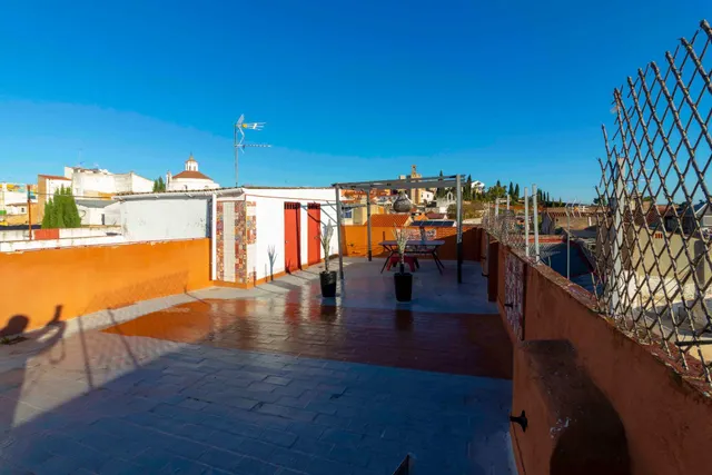 PISO CON ENCANTO EN EL CASCO ANTIGUO — 2