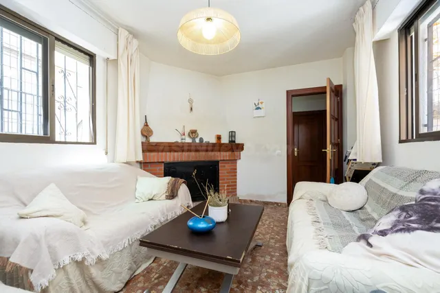 Una casa con alma en el corazón de Güéjar Sierra - foto 3