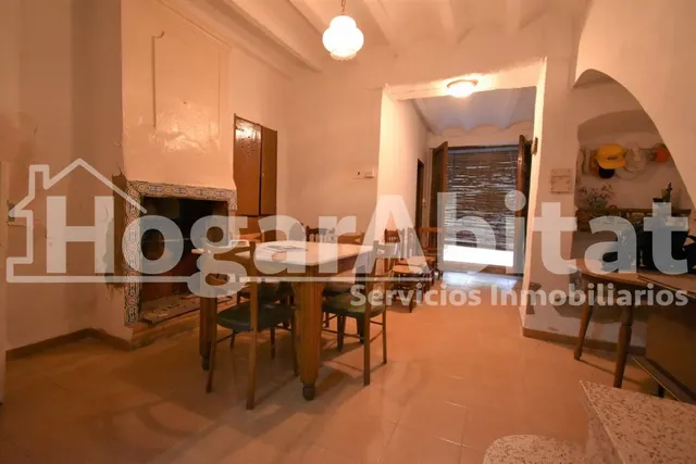 Casa de 2 alturas con TERRAZA cerca del Ayuntamiento — 12