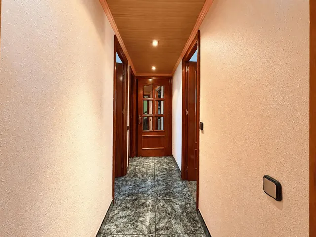 ESTUPENDO PISO EN LA PARADA (PROTECCIÓN OFICIAL) — 13