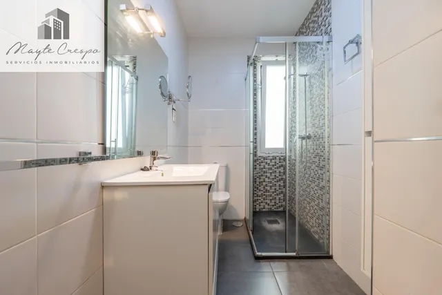 Piso de 87 m2 con 3 dormitorios en Pedro Antonio de Alarcón 27, junto a Recogidas — 16