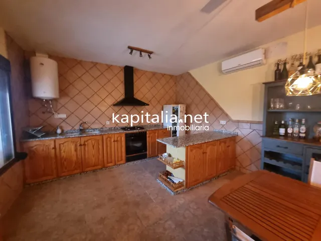 Chalet en venta en Ontinyent, a solo 200 metros del casco urbano — 17