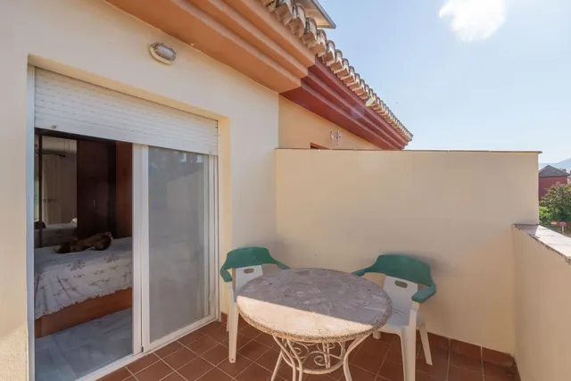 VIVIENDA UNIFAMILIAR ADOSADA EN OGIJARES — 40