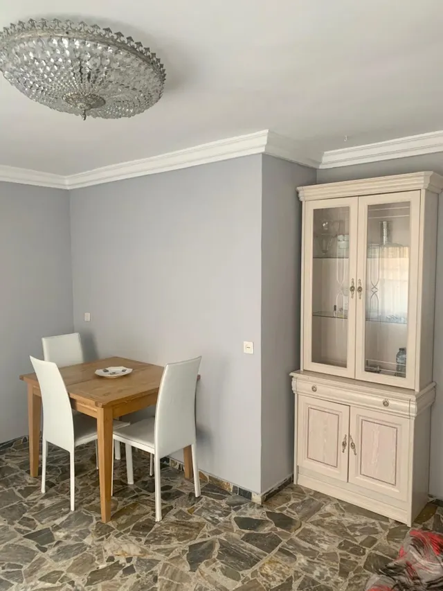 Apartamento con 3 dormitorios en calle Zafiro  11, Alicante — 6