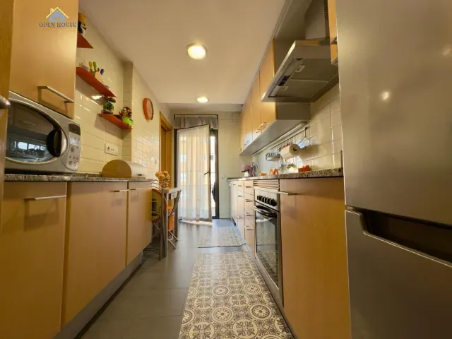 Bonito piso en venta en la Seu d'Urgell, edificio moderno co - foto 5