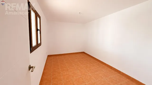 CHALET PAREADO A ESTRENAR — 27