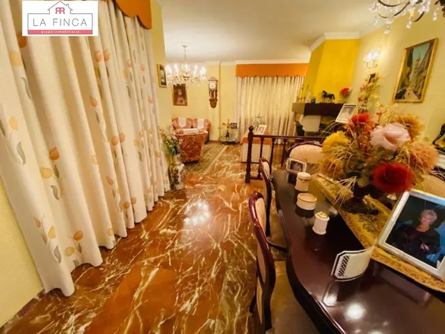 Gran Casa Independiente con piscina y zonas ajardinadas. — 26