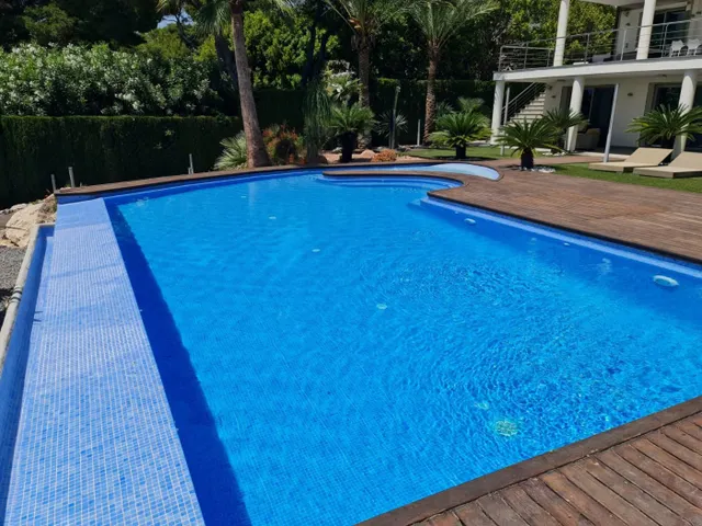 Villa de Lujo en primera línea — 8