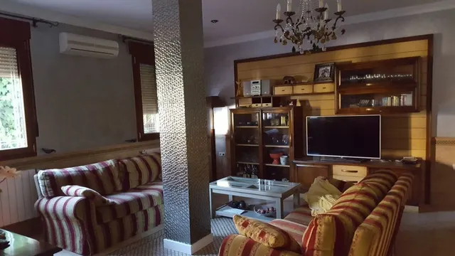 GRAN CASA EN MADRIGUERAS — 4