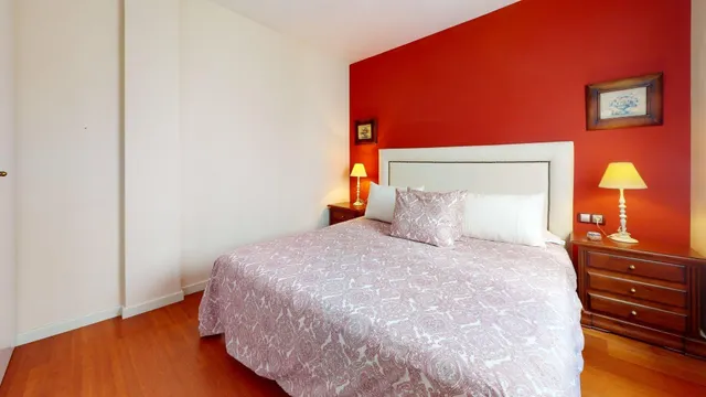 Magnifica vivienda de 4 dormitorios, convertida en 3 dormitorios, con dos baños, vestidor y terraza — 29