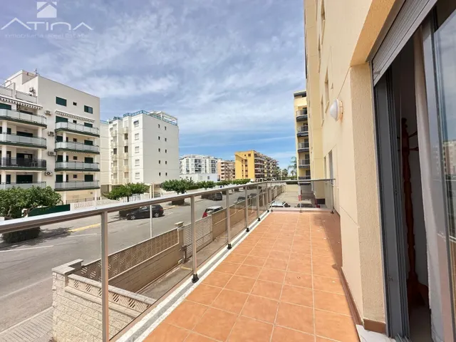 Apartamento con vistas abiertas al mar situado en primera línea de la playa de Guardamar — 8