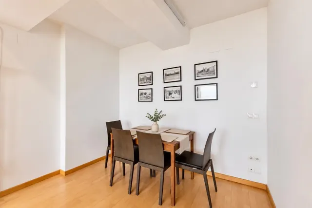 Loft dúplex de 90 m2 con terraza y zonas comunes — 28
