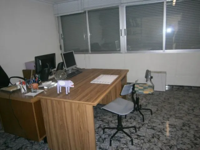 Nave industrial con vivienda y parcela de 11.800 metros — 6