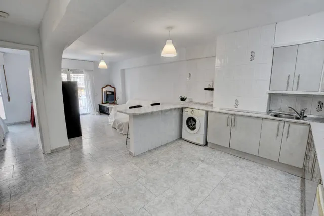 Apartamento en Centro de Arroyo de la Miel con piscina y par - foto 3