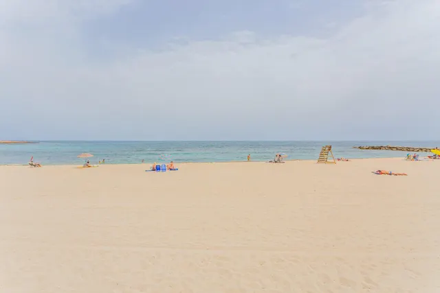 Oportunidad junto a la playa de los Locos, 2 dormitorios piscina y garaje — 28