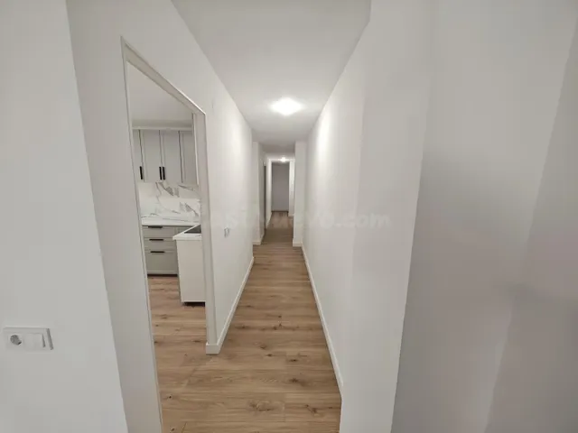 Gran apartamento en Torrevieja: 3 hab, 2 baños — 5