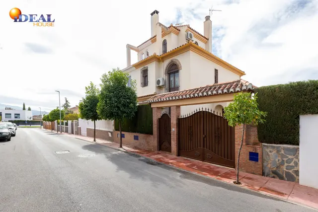 VIVIENDA PAREADA EN MONTELUZ — 46