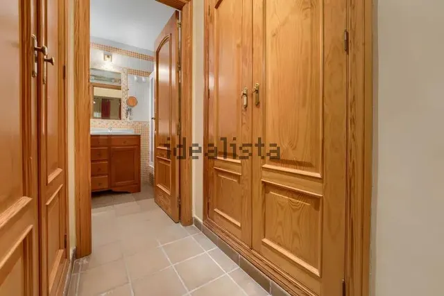 Chalet adosado en venta en Calle Bolivia — 26