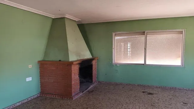 EDIFICIO EN VENTA EN ALISEDA — 3