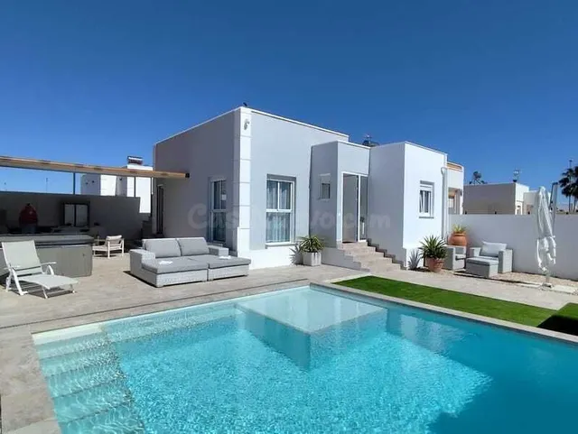 Villa 2 habitaciones en venta - Jerónimo Y Avileses