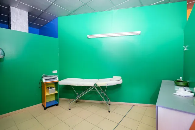 🏢 LOCAL COMERCIAL EN VENTA - ZONA PLAZA DE TOROS, GRANADA — 26