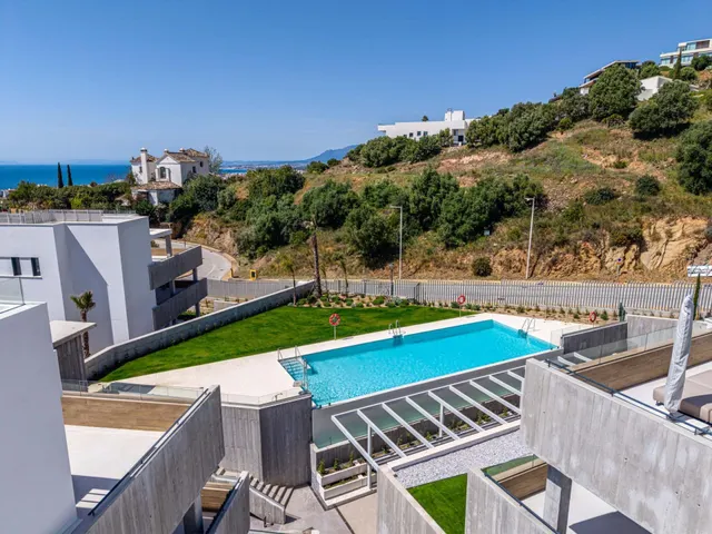 Piso de Lujo de 2 DORM. a ESTRENAR!! amplia TERRAZA y VISTAS AL MAR!!! Los Monteros, MARBELLA — 24