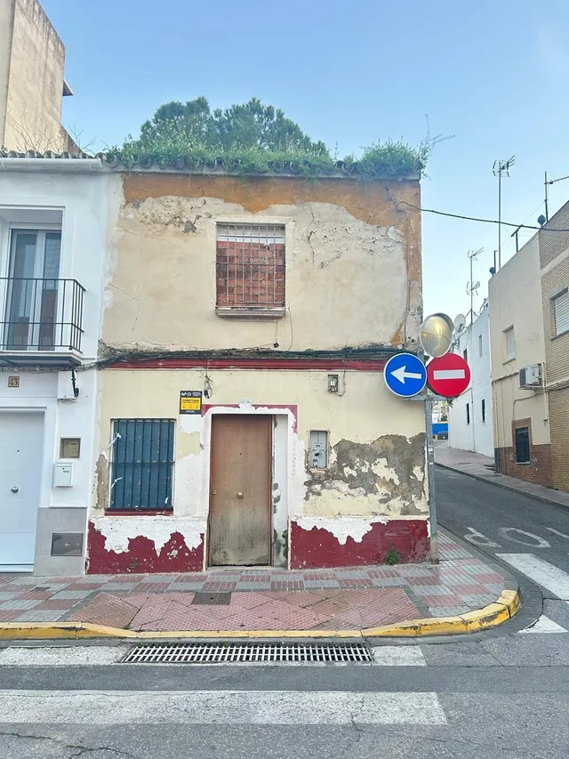 ¡Gran oportunidad en el corazón de Tomares! — 3