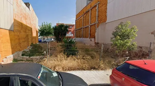 Terreno urbanizable en Sant Pere de Ribes con proyección para 4 viviendas — 12