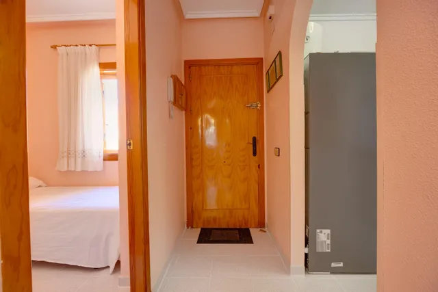 Apartamento de 3 dormitorios y piscina comunitaria en Acequion, Torrevieja — 15