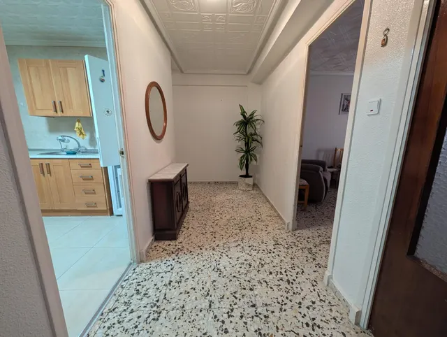 4 DORMITORIOS ,,, PISO ,, CERCA DE LA UNIVERSIDAD — 14