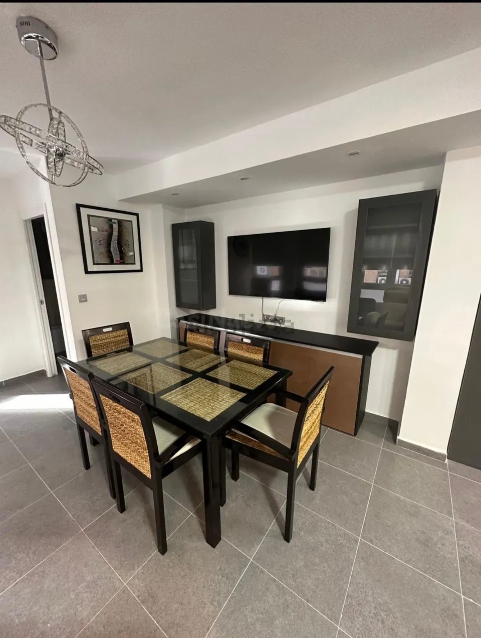 ALQUILER DE EXCELENTE VIVIENDA AMUEBLADA ZONA SANTO DOMINGO AL LADO DE RENFE