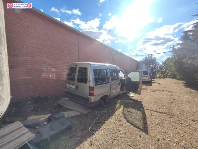 Amplia Nave Industrial en Alcázar de San Juan - Oportunidad  - foto 5