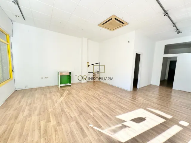 Local comercial en alquiler, zona del Espirall, Vilafranca d