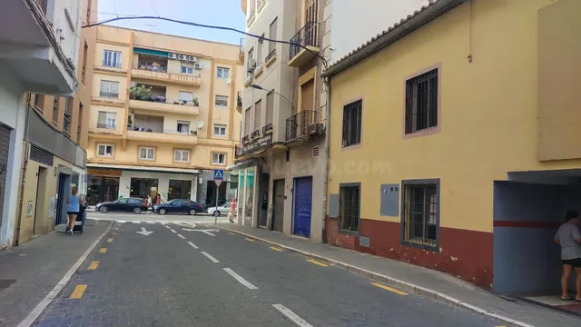 plazas de aparcamiento — 2