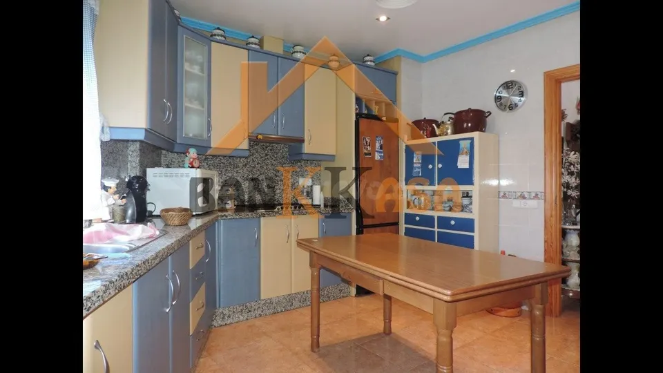 SE VENDE PISO BAJO EN ALCOLEA ZONA LA HERMITA
