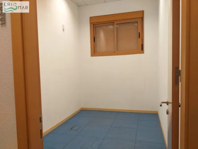 LOCAL COMERCIAL EN ALQUILER Y VENTA EN NAVALCARNERO — 19