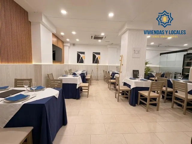 Bar restaurante en Plz de Gracia- Recogidas, en funcionamiento. — 2