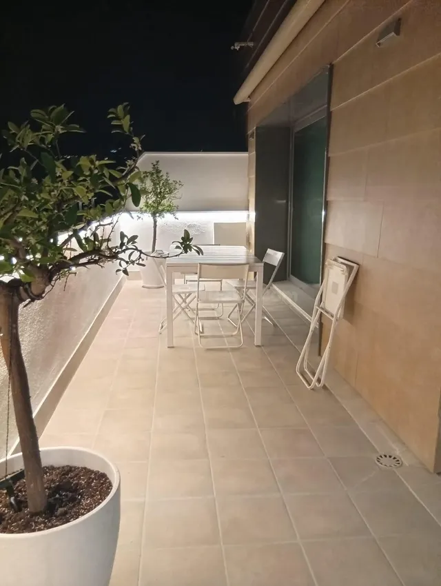 Exclusivo Ático con Vistas Panorámicas y Dos Terrazas - foto 4