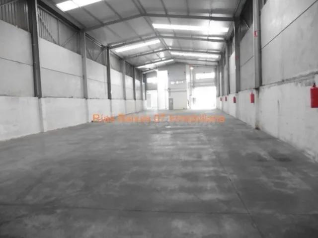 REF 2532 NAVE 1810 m2 CON DOS PLANTAS OFICINAS y 2000 M2 CAM - foto 2