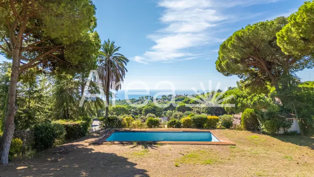 Espectacular villa con vistas al mar en Rocaferrera — 12