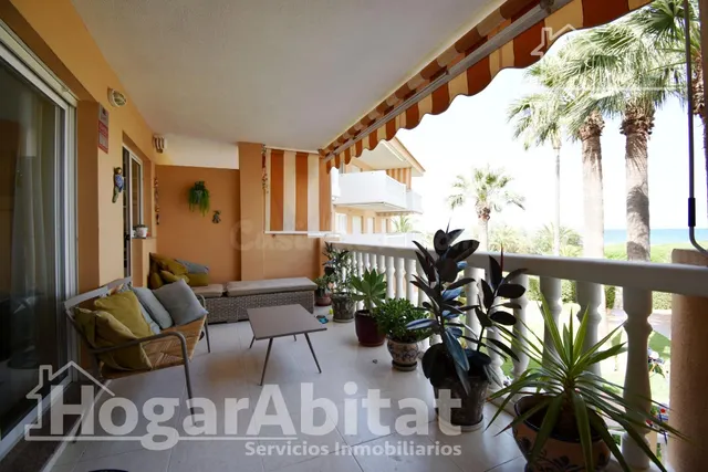 ¡PLAYA DE PILES! SEMIREFORMADO EN RESIDENCIAL CON PISCINA Y 