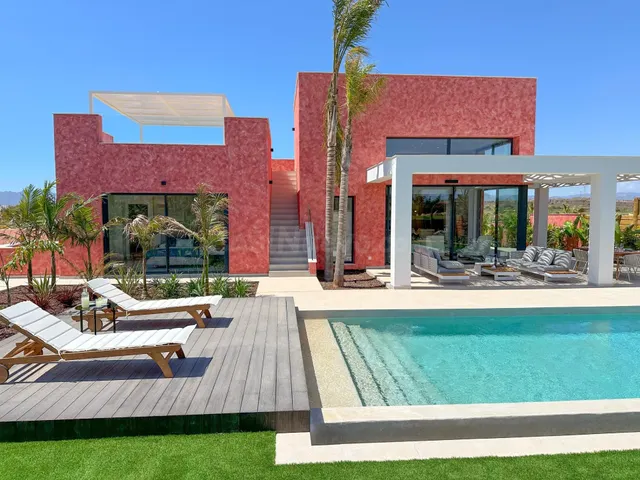 Villa de Lujo en Desert Springs: Elegancia, Confort y Vistas - foto 3
