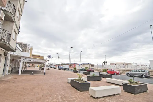 LOCAL COMERCIAL EN EL PUERTO DE MOTRIL — 10