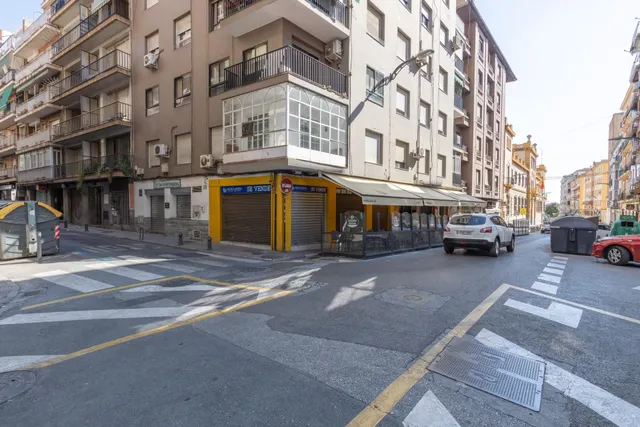 SE VENDE LOCAL TOTALMENTE REFORMADO EN PLENO CENTRO DE GRANADA (ALMONA DE SAN JUAN DE DIOS) — 20