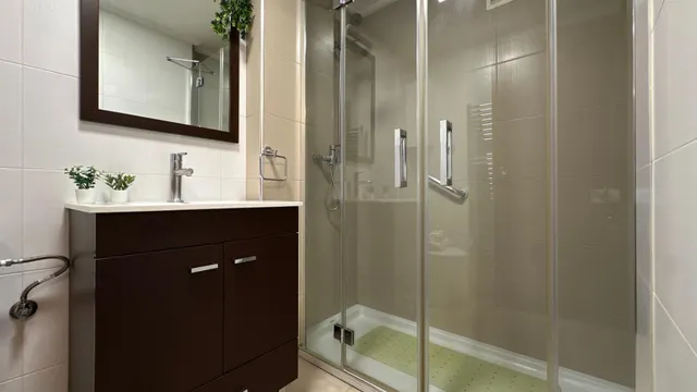 Exclusiva vivienda de 4 dormitorios con amplia plaza de garaje en pleno centro de Zaragoza — 43