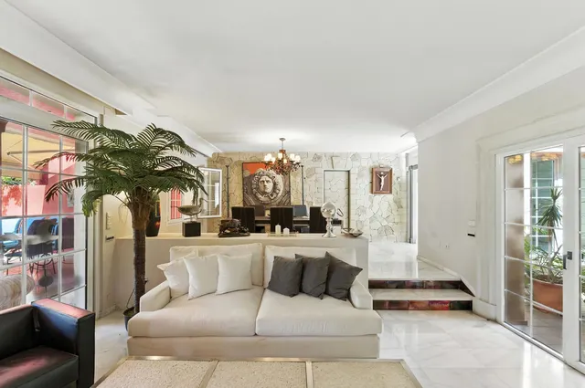 Chalet 10 habitaciones 679m² en venta - Marbella — 10